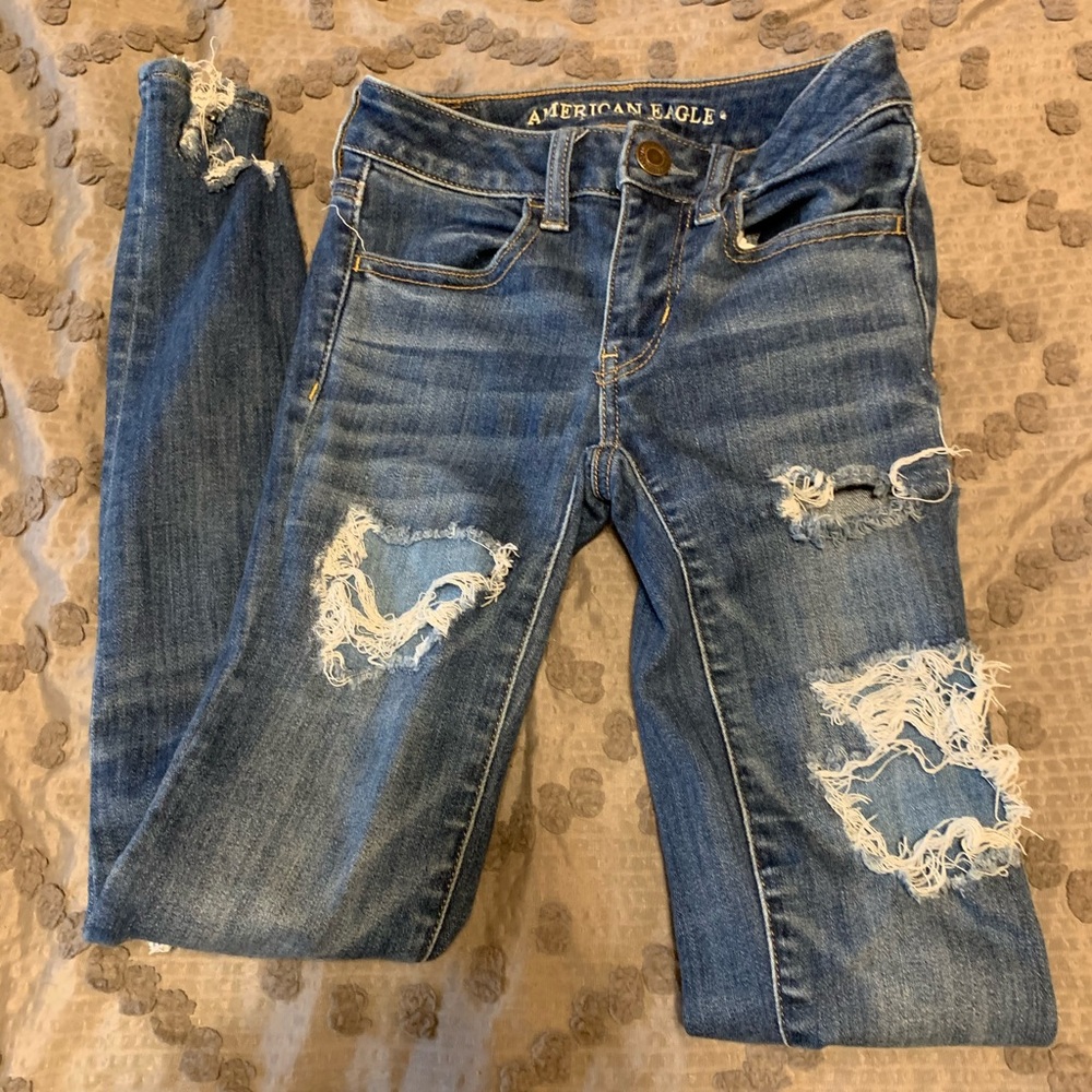 Dark wash American eagle jeans